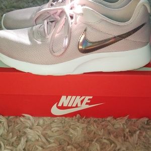 Women's Nike Tanjun